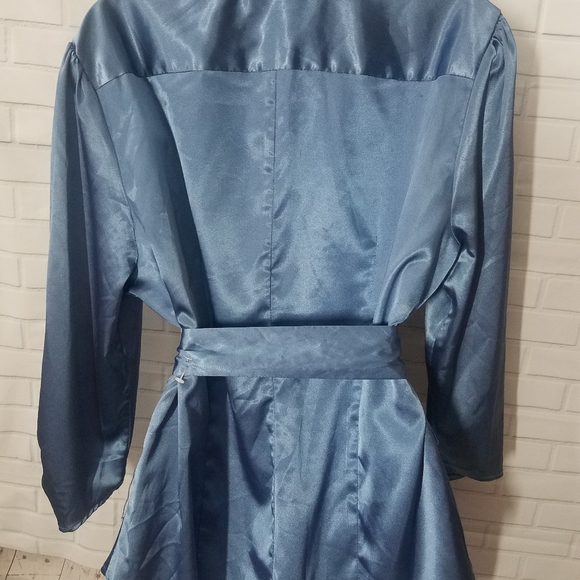 Jaclyn Smith Blue Satin Button Down Blouse - Picture 7 of 12